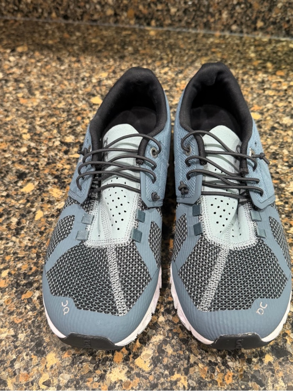 On Running Cloud ladies 7.5 Running Shoes - Blue/Gray - Picture 2 of 9